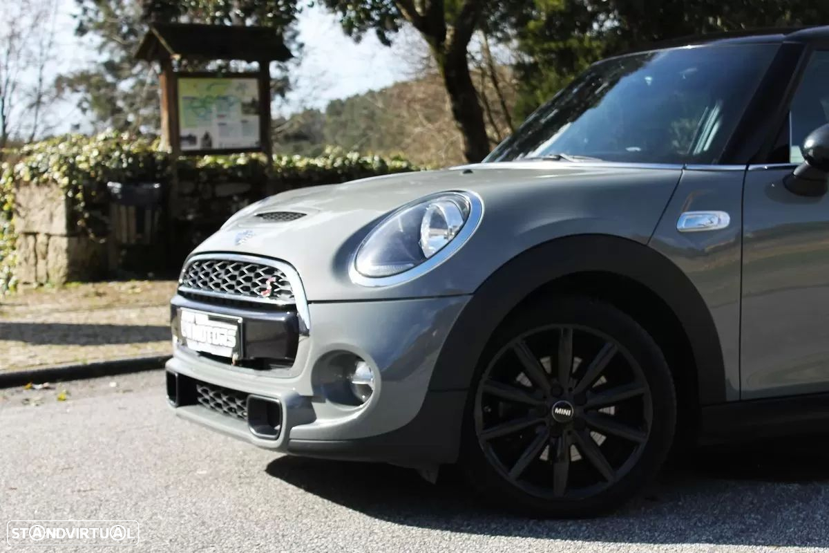 MINI 5 Portas Cooper S Auto Desportiva - 9