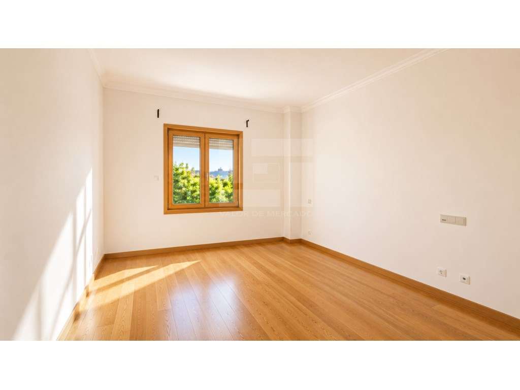 APARTAMENTO T2 - URBANIZAÇÃO CASAS DO LAGO, AMADORA - Grande imagem: 4/30