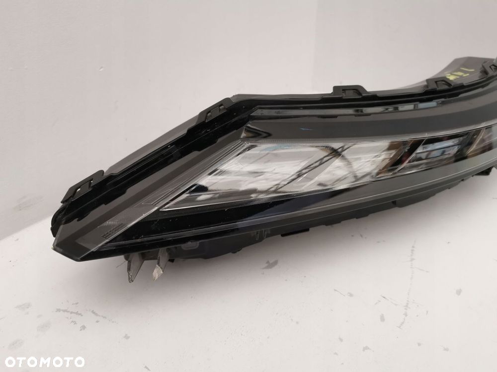 MITSUBISHI OUTLANDER IV 21- USA LAMPA REFLEKTOR KIERUNKOWZKAZ LEWA 8310A043 - 2