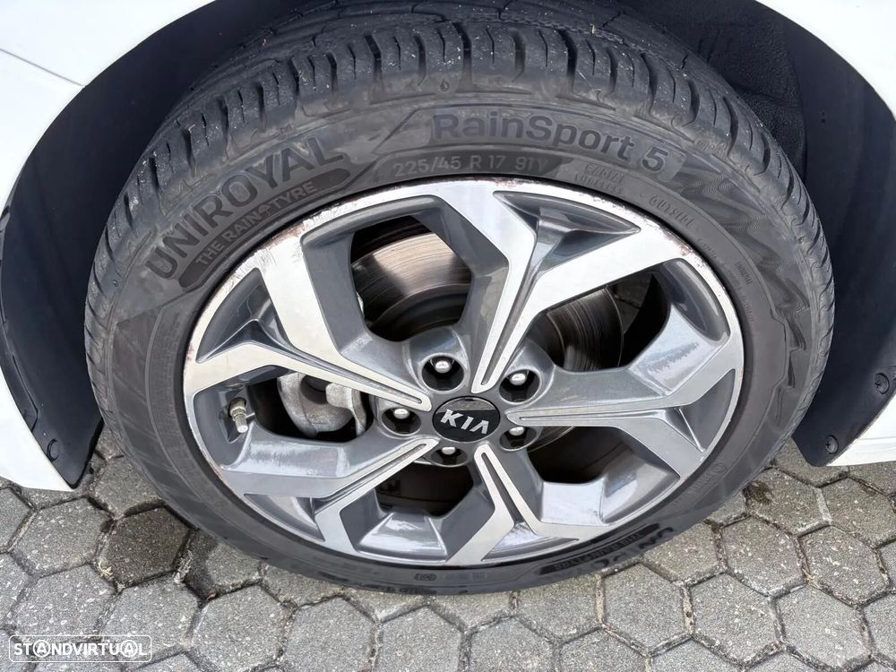 Kia Ceed SW 1.4 T-GDI Drive+SRF 7DCT - 14