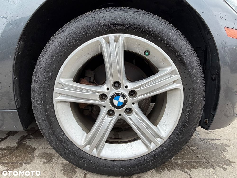 BMW Seria 3 328i xDrive Luxury Line - 28