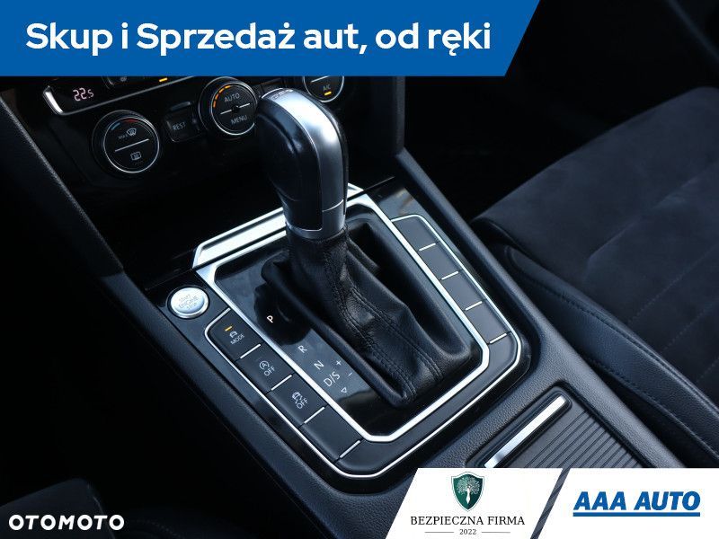 Volkswagen Passat - 14