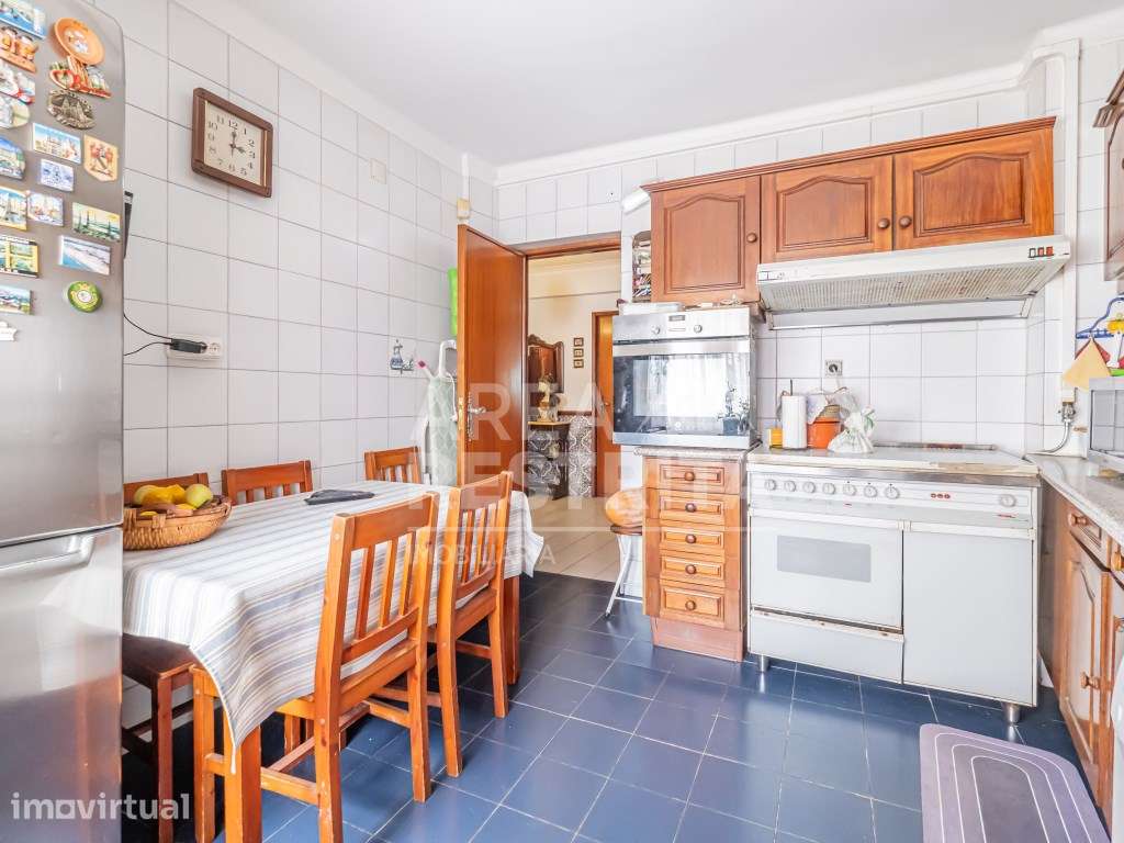 Apartamento T2 na Baixa da Banheira junto à estação- Excelente Loca... - Grande imagem: 3/39