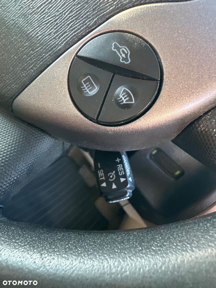Toyota Prius 1.5 VVT-i Sol - 20