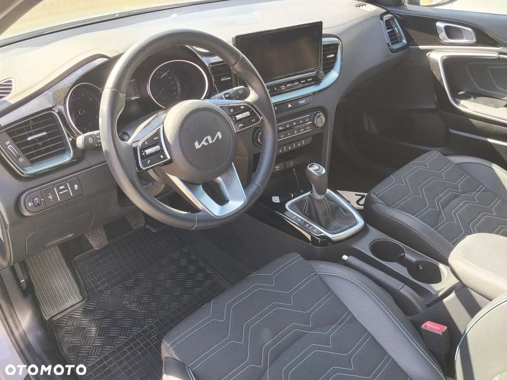 Kia Ceed - 5