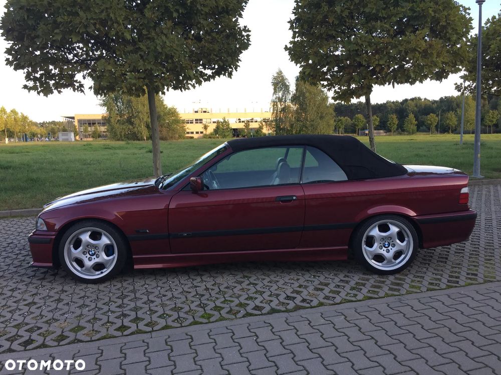 BMW Seria 3 318i Cabriolet - 21