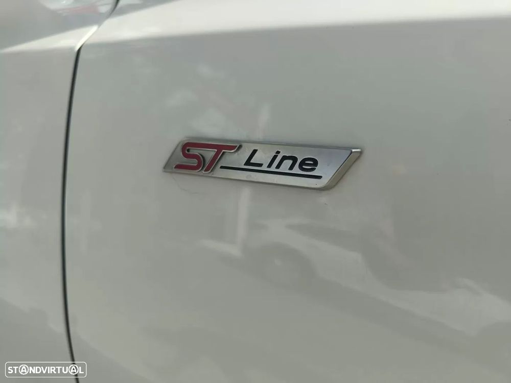 Ford Focus 1.0 EcoBoost MHEV ST-Line X - 19