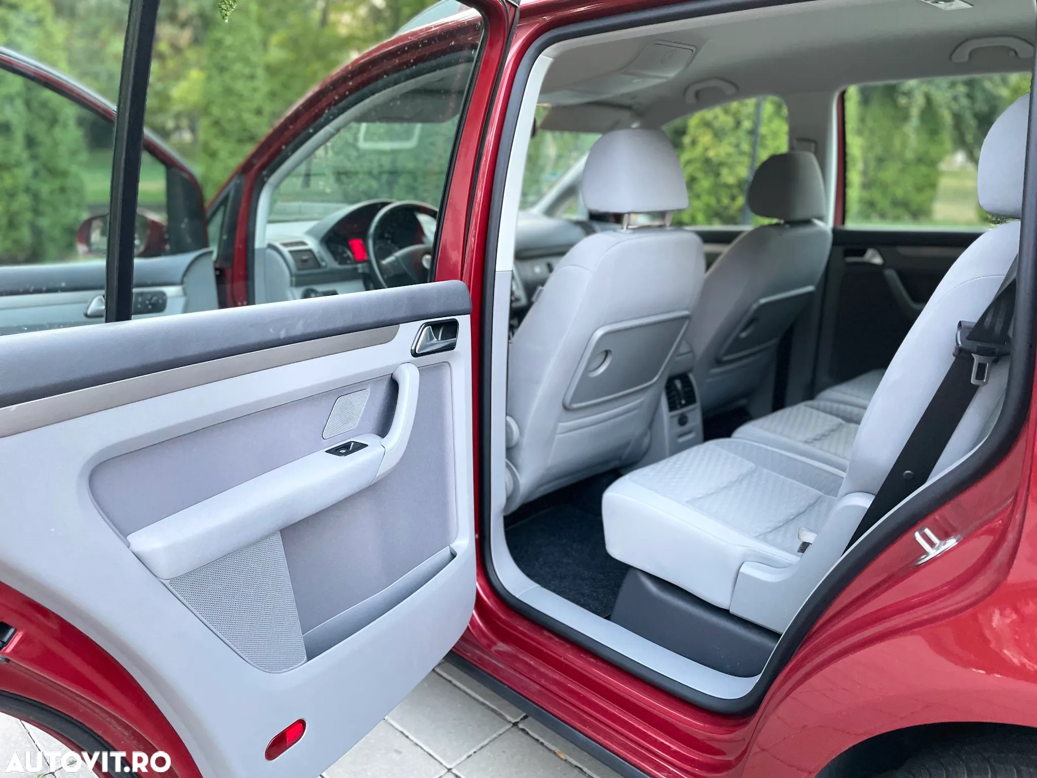 Volkswagen Touran 1.4 TSI Trendline - 10