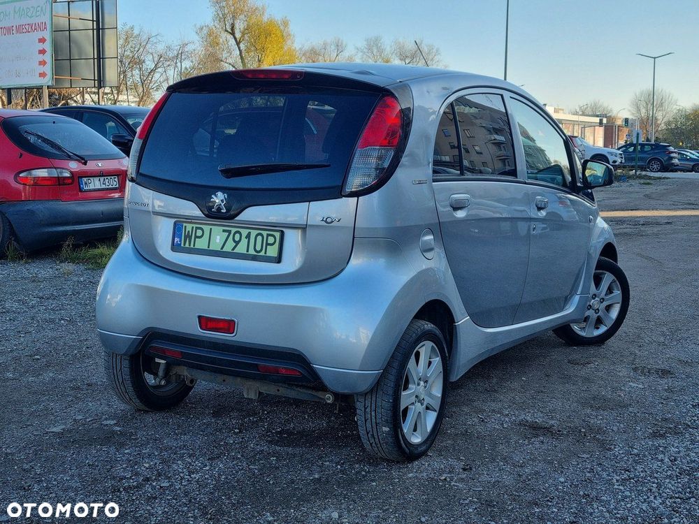 Peugeot Inny - 5
