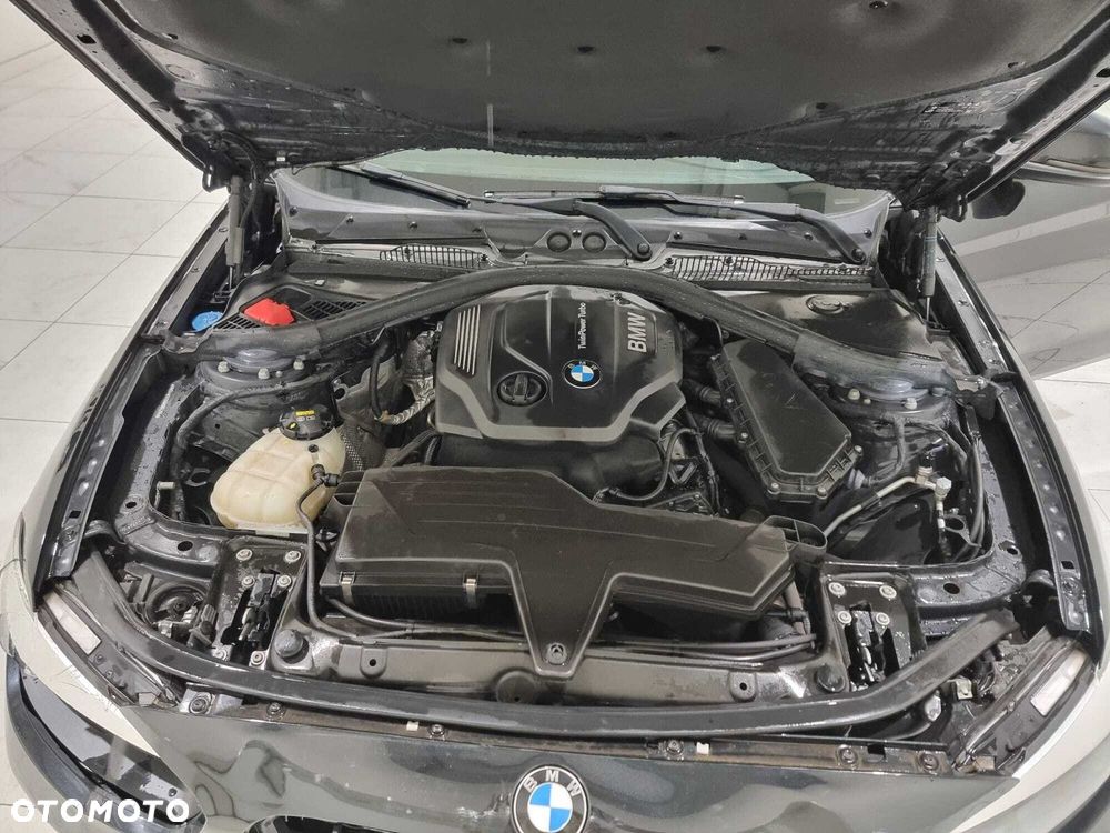 BMW Seria 1 - 17