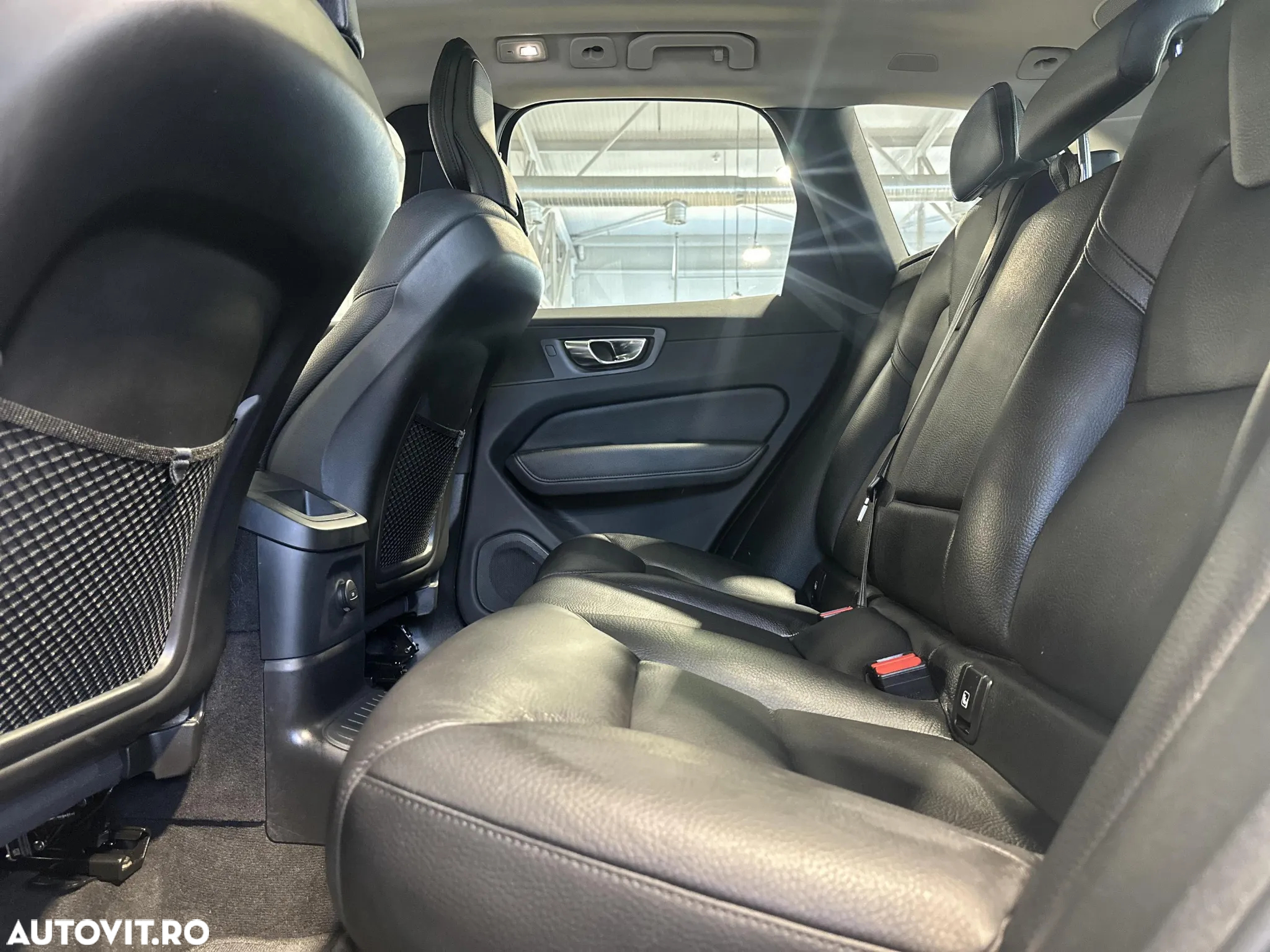 Volvo XC 60 T6 AWD Recharge Geartronic Inscription - 12