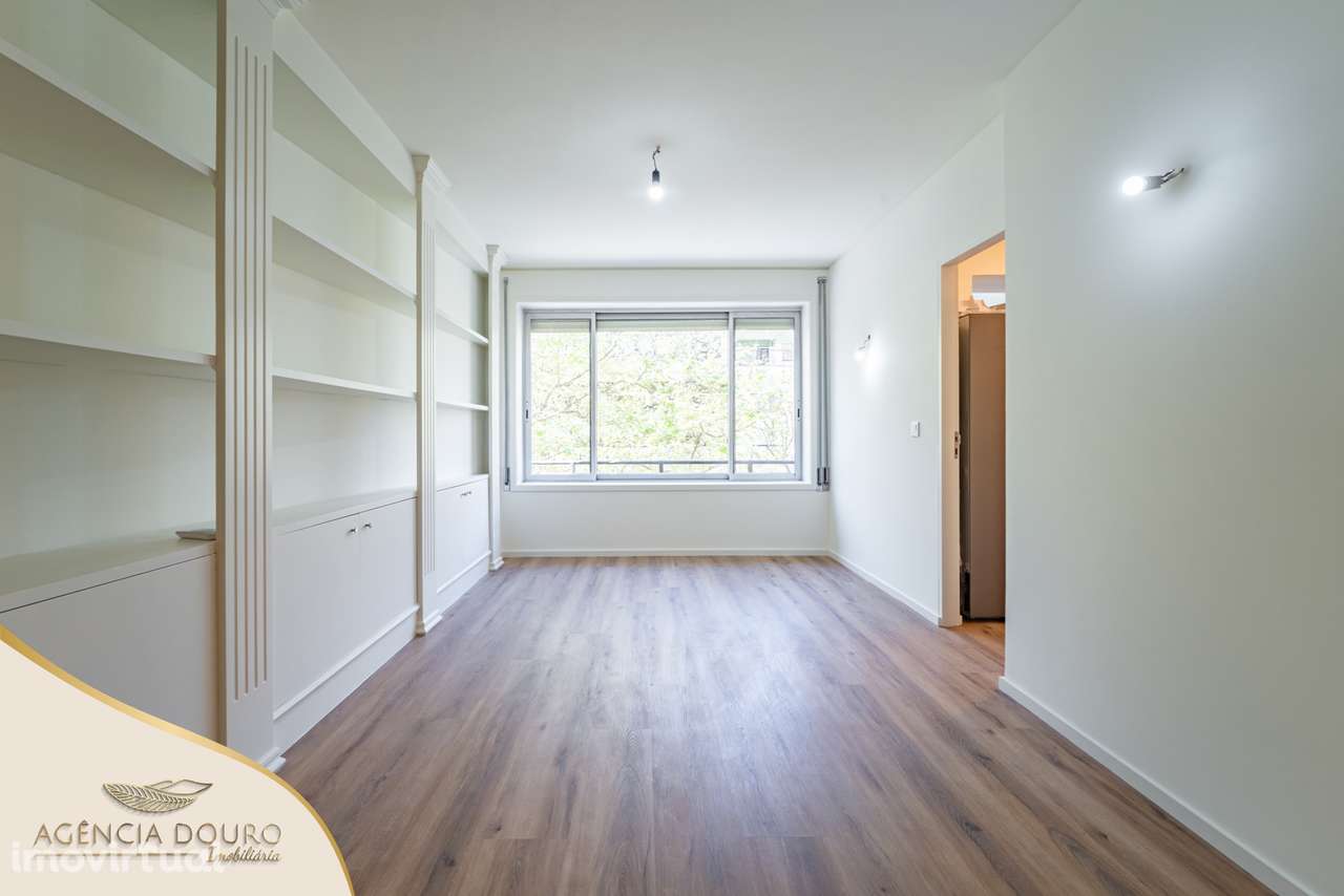 Apartamento T4 na Foz para arrendamento - Grande imagem: 5/27