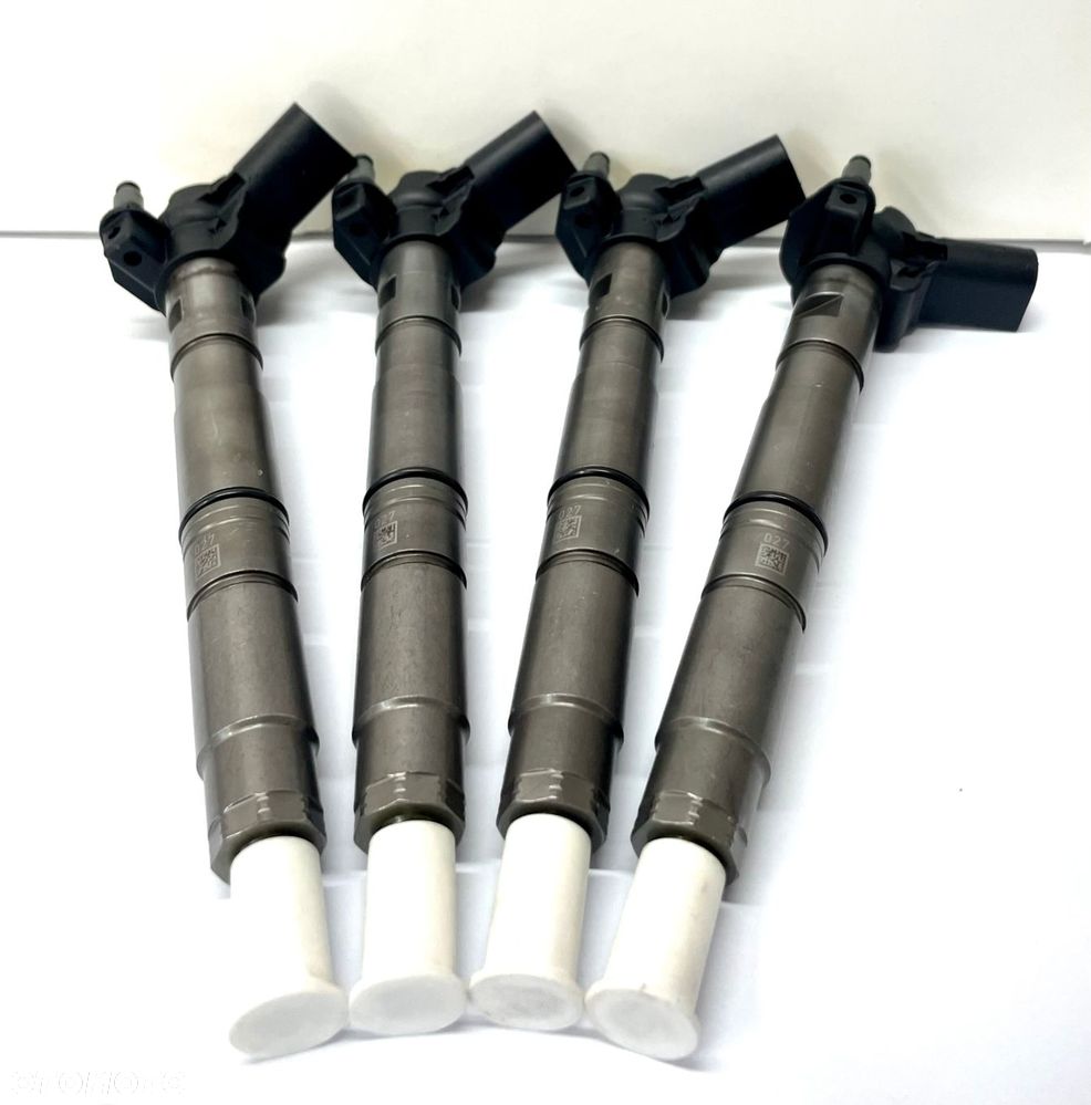 KOMPLET wtryskiwaczy 4SZT 0445116011, 03L130277A VW, AUDI - 2
