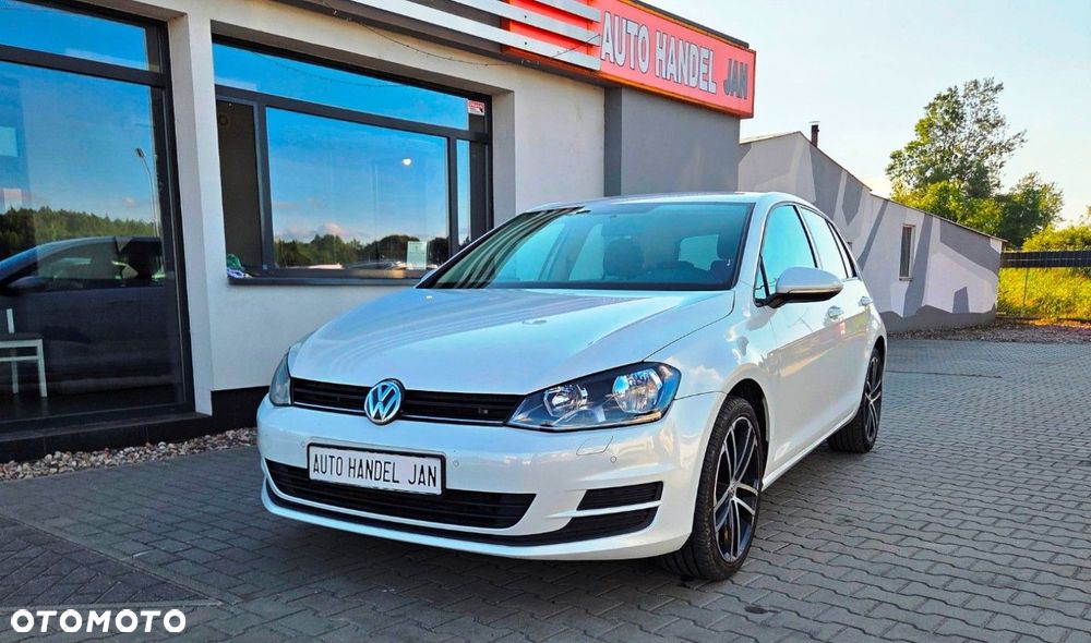 Volkswagen Golf - 2