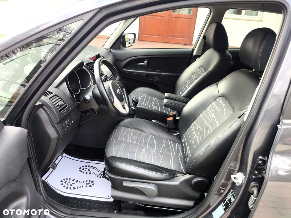 Kia Venga 1.4 CVVT Dream Team Edition - 23