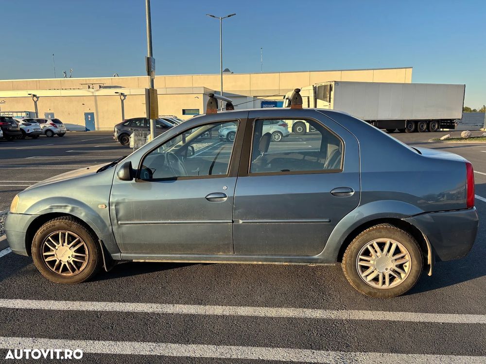 Dacia Logan 1.6 16V Prestige - 1