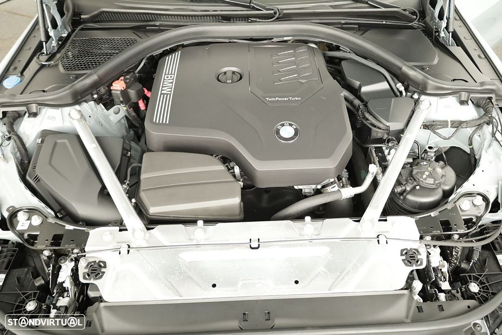 BMW 420 Gran Coupé i Pack Desportivo M Auto - 29