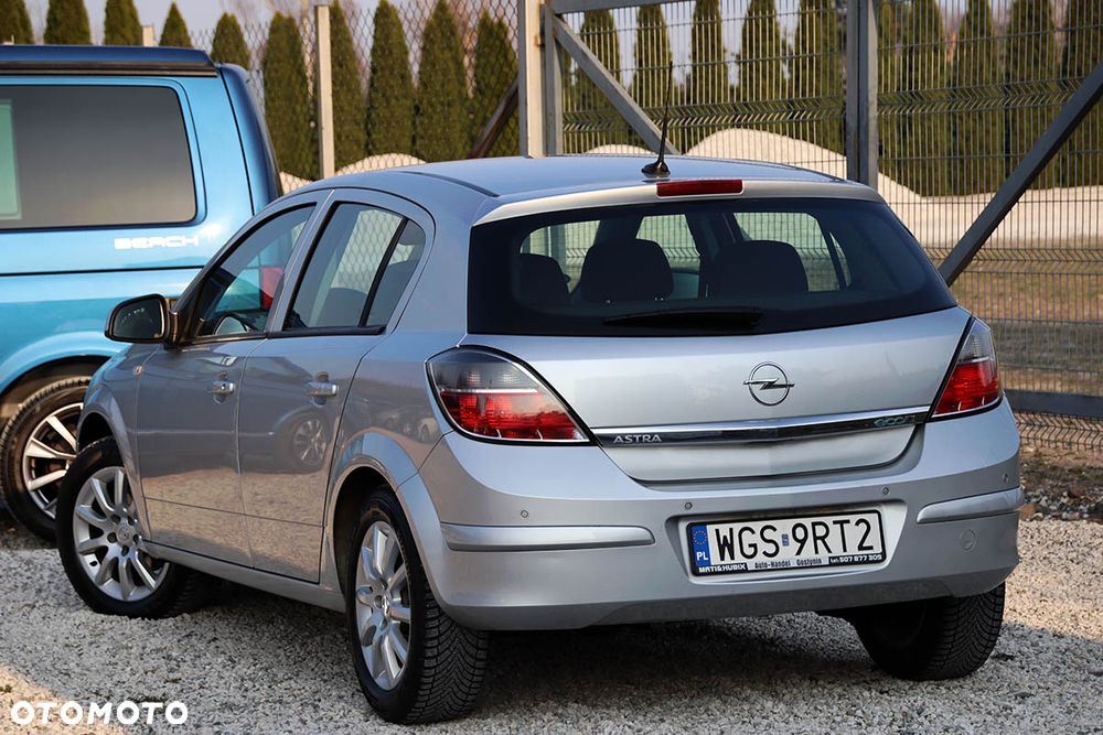 Opel Astra 1.7 CDTI DPF (119g) Innovation - 3