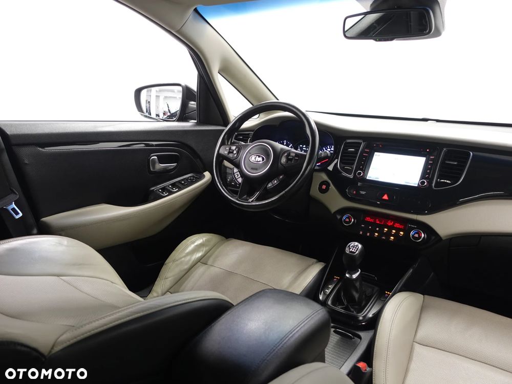 Kia Carens 1.7 CRDi Spirit - 29