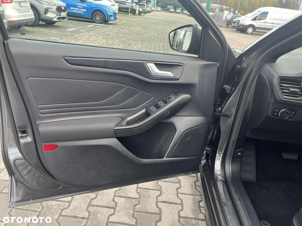 Ford Focus 1.0 EcoBoost mHEV ST-Line X - 9