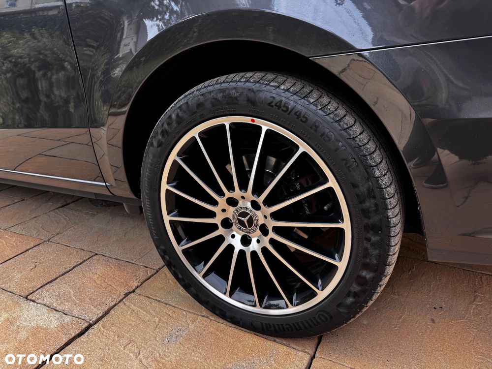 Mercedes-Benz Klasa V 300 d Avantgarde 9G-Tronic (ekstra d³) - 4