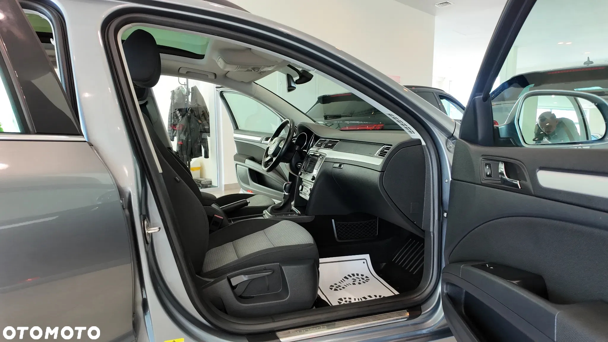 Skoda Superb 2.0 TDI Ambition - 35