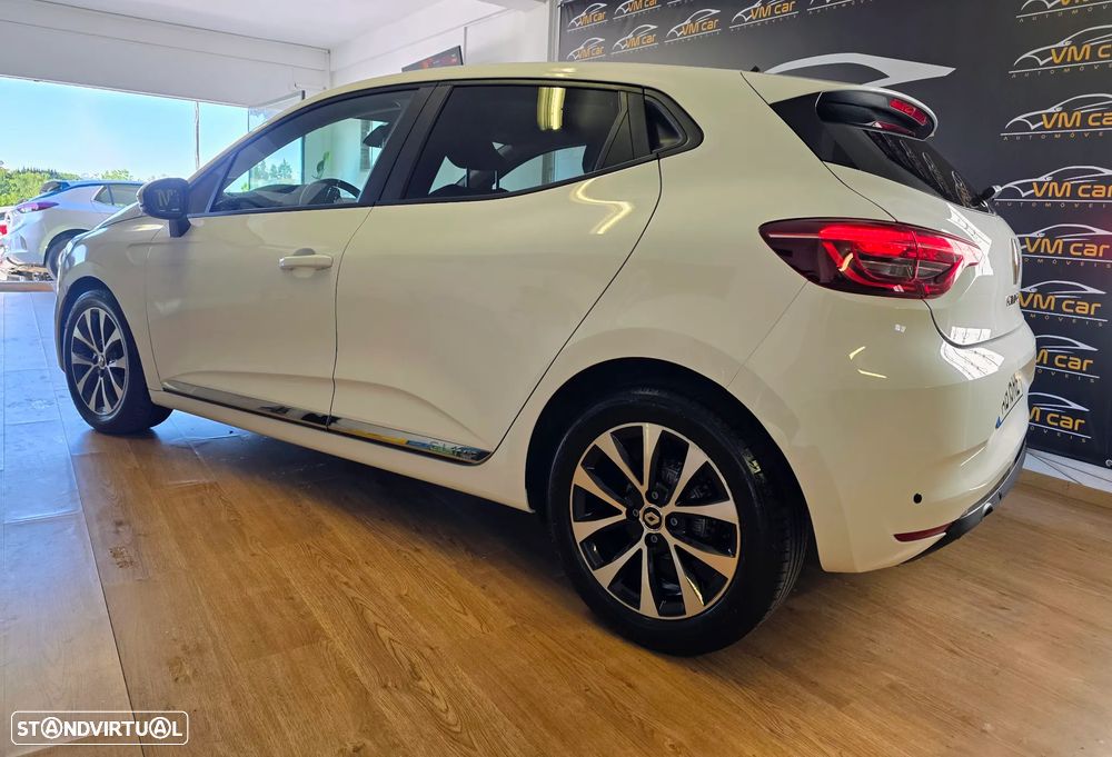 Renault Clio - 8