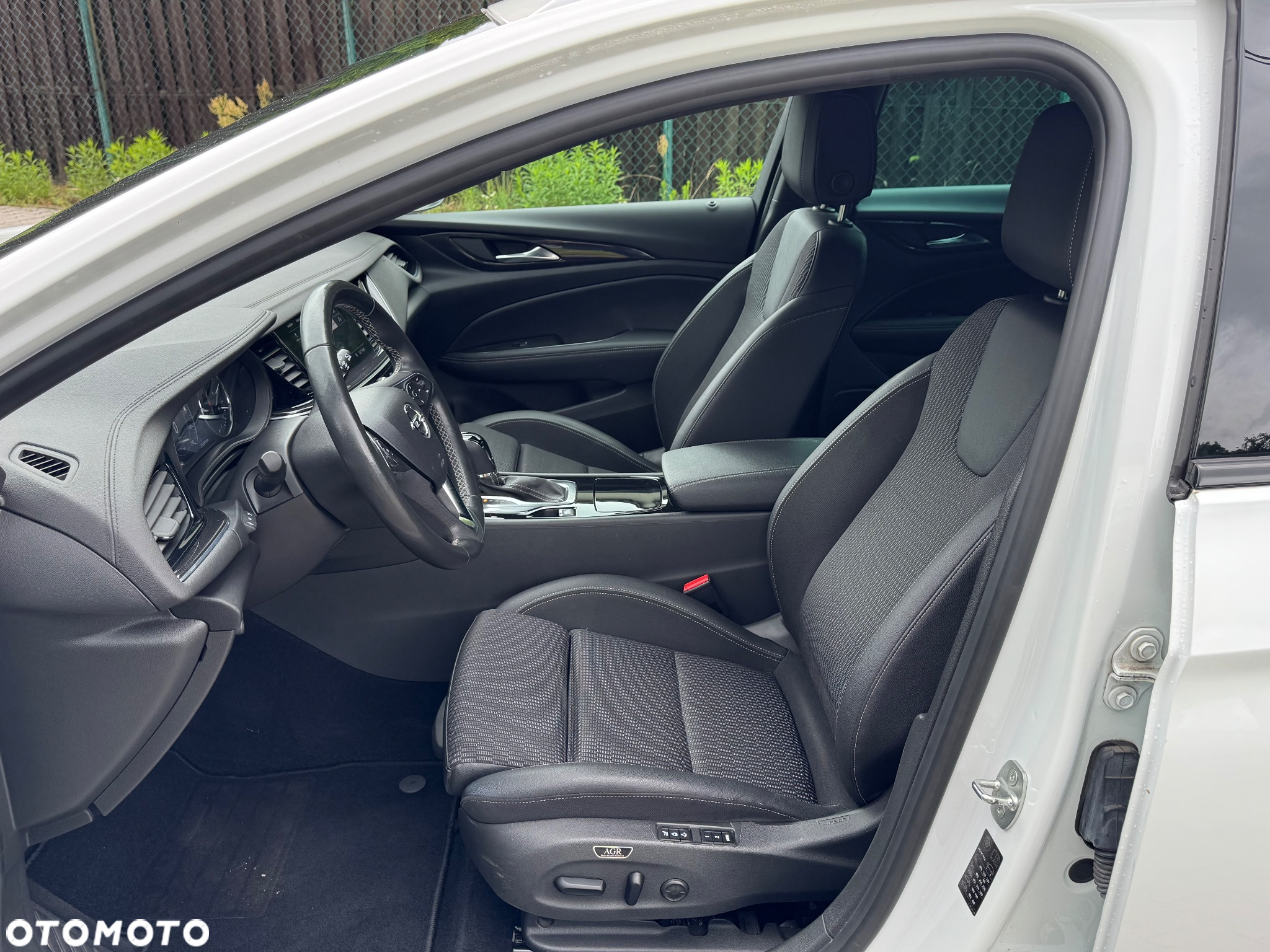 Opel Insignia 2.0 CDTI 4x4 Business Elegance S&S - 11