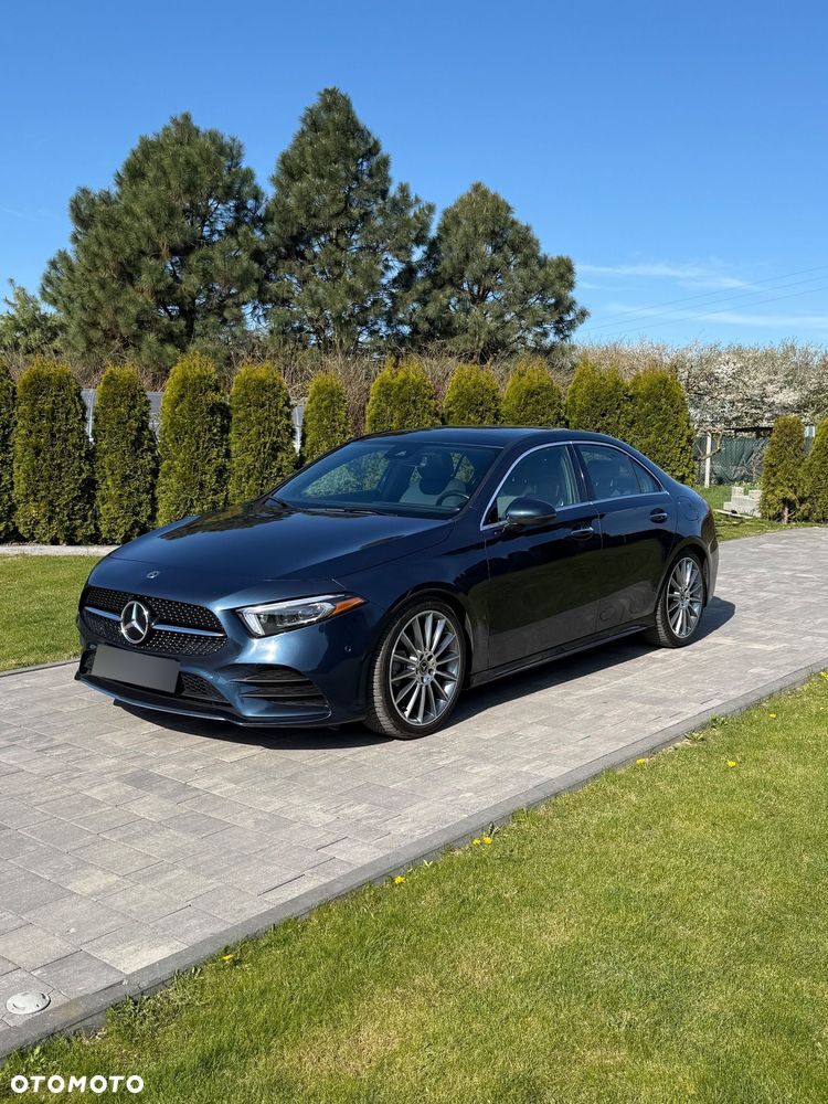 Mercedes-Benz Klasa A 220 4-Matic AMG Line 8G-DCT - 3