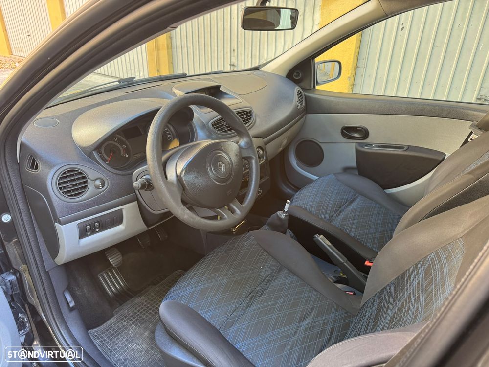 Renault Clio 1.5 dCi Confort - 6