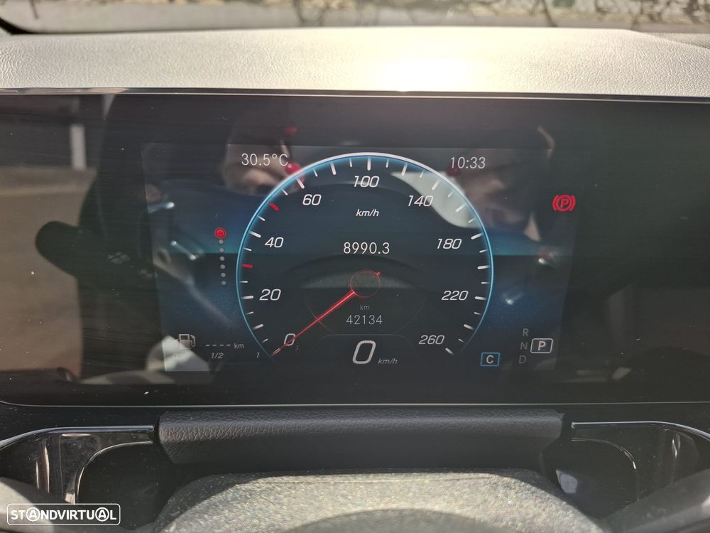 Mercedes-Benz GLA 180 d AMG Line - 13