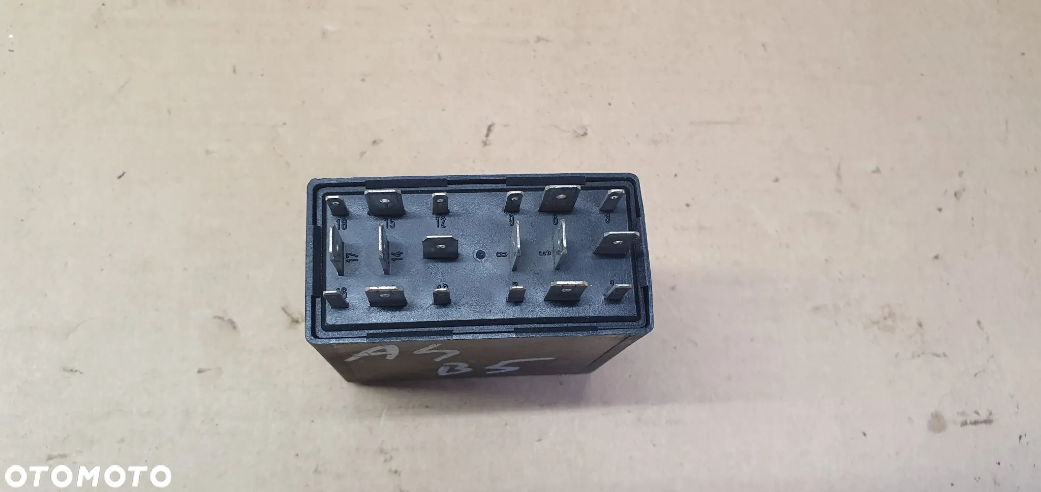 Przekaźnik moduł multifunkcji kierownicy 399 Audi A4 B5 FL 4B0907487A - 2