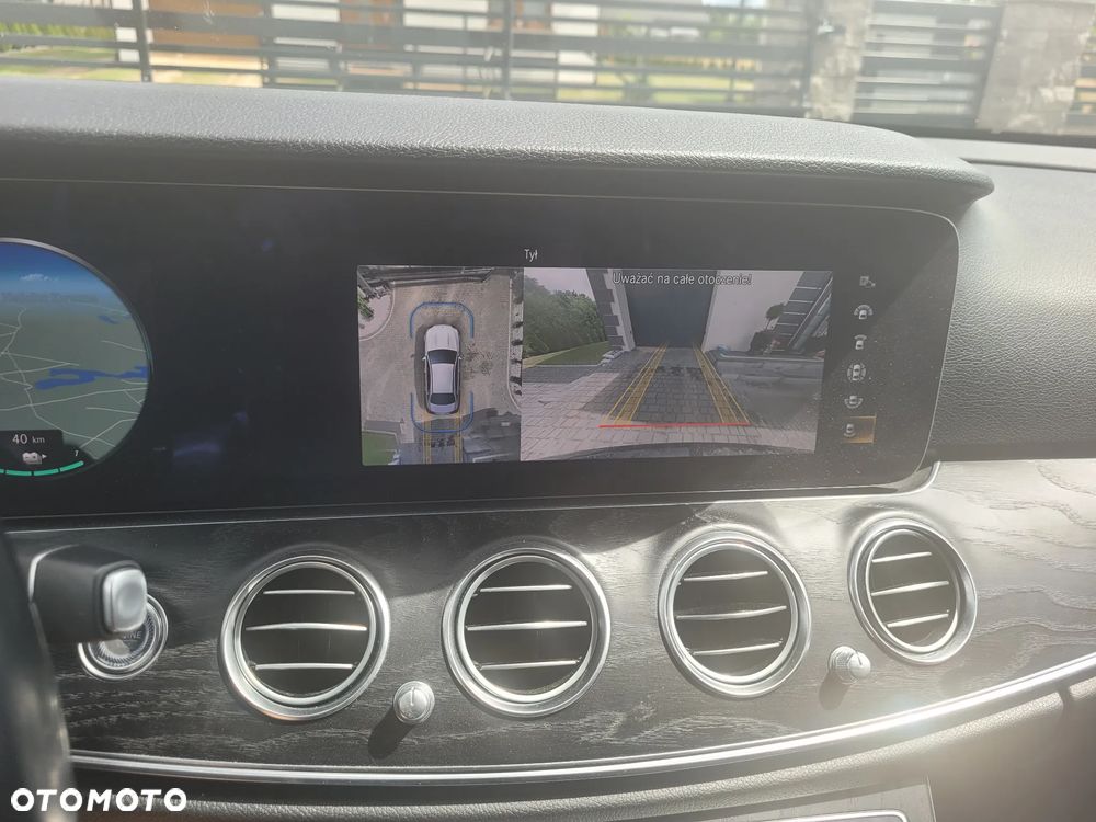 Mercedes-Benz Klasa E 300 de Business Edition - 19