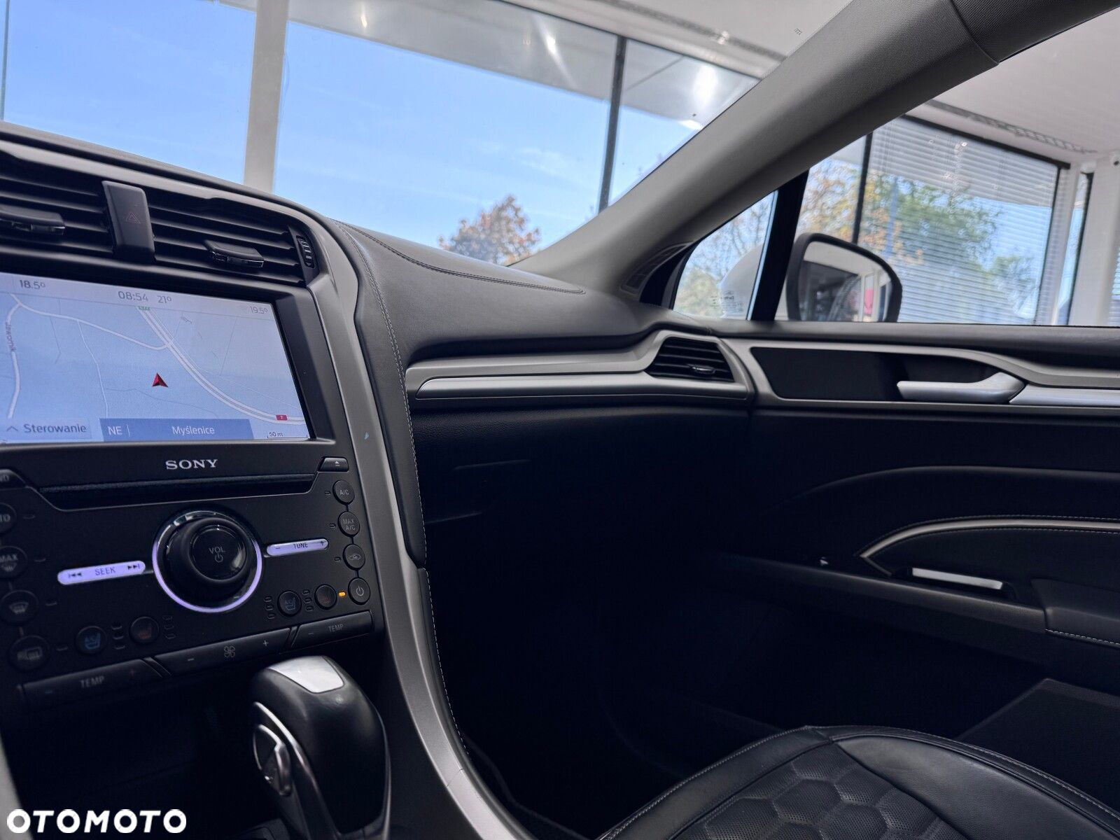 Ford Mondeo - 30