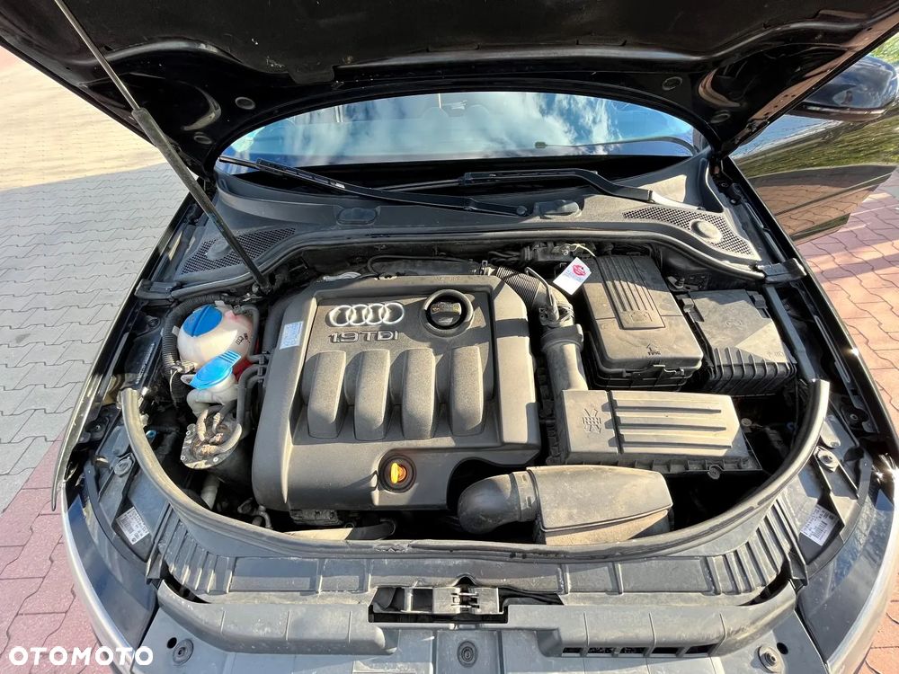 Audi A3 Sportback 1.9 TDI Attraction - 11