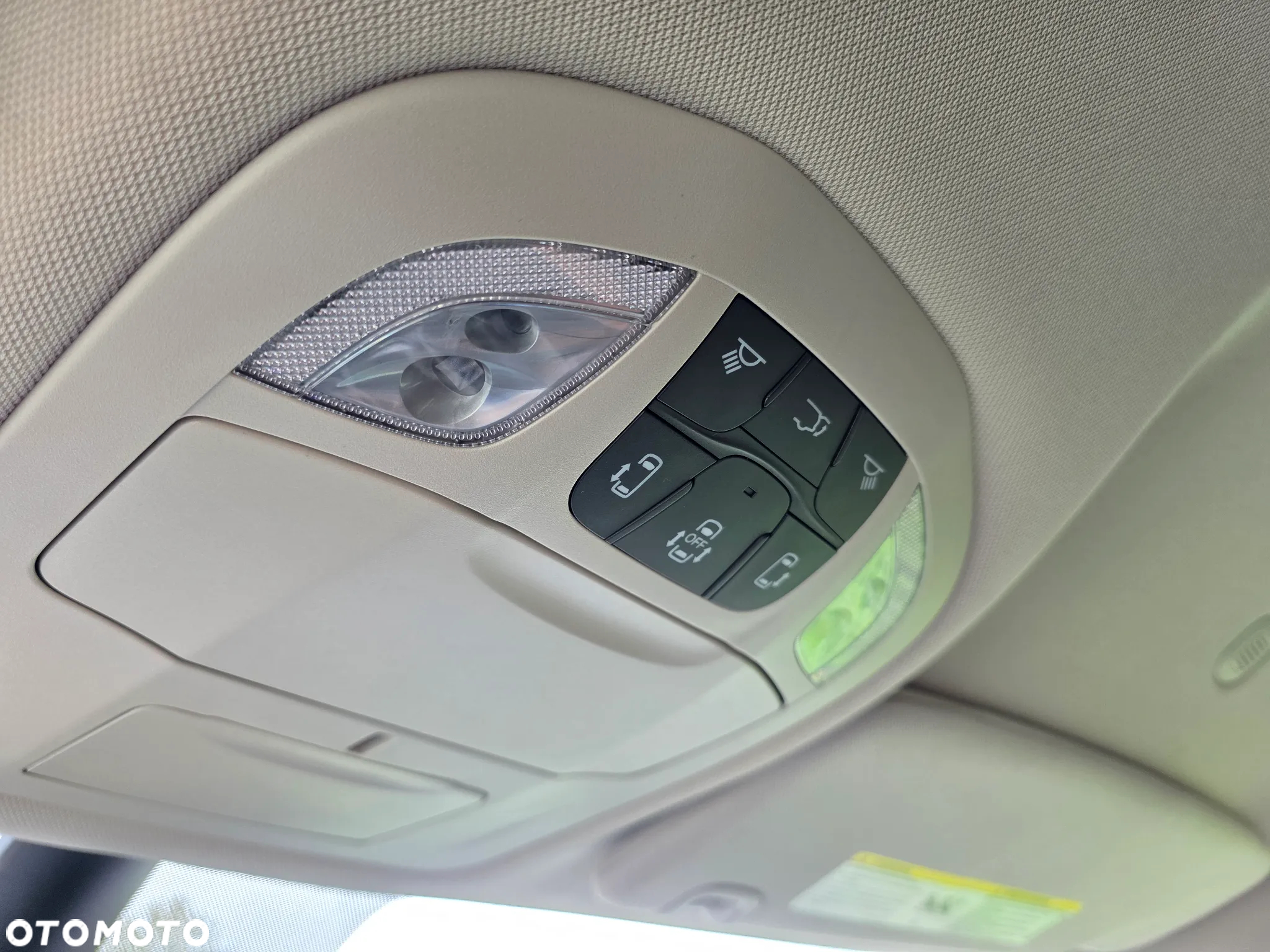 Chrysler Pacifica - 21