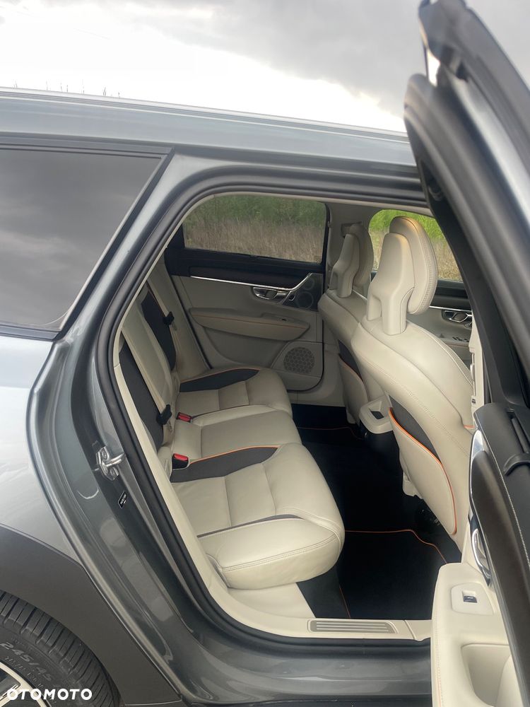 Volvo V90 Cross Country T6 AWD - 11