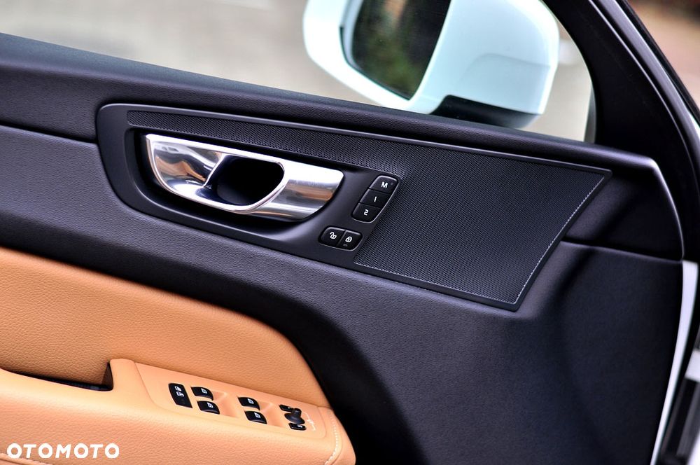 Volvo XC 60 - 18