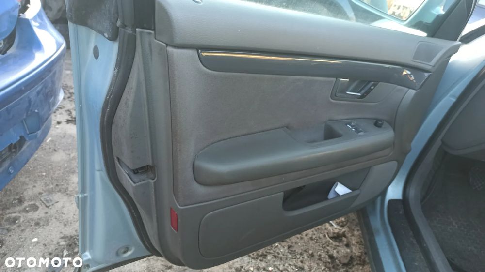 AUDI A4 B6 AVANT 1.9 TDI - 10