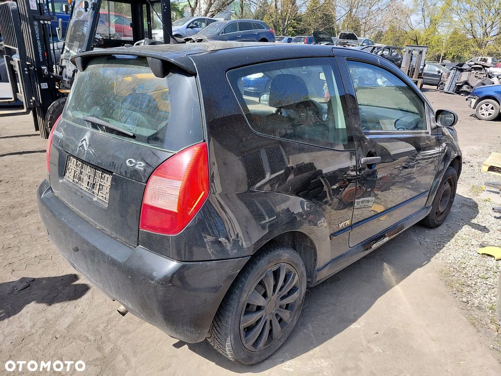 Części- Citroen c2 Rok 2004 Pojemność 1360 Moc 54 kw Benzyna - 7