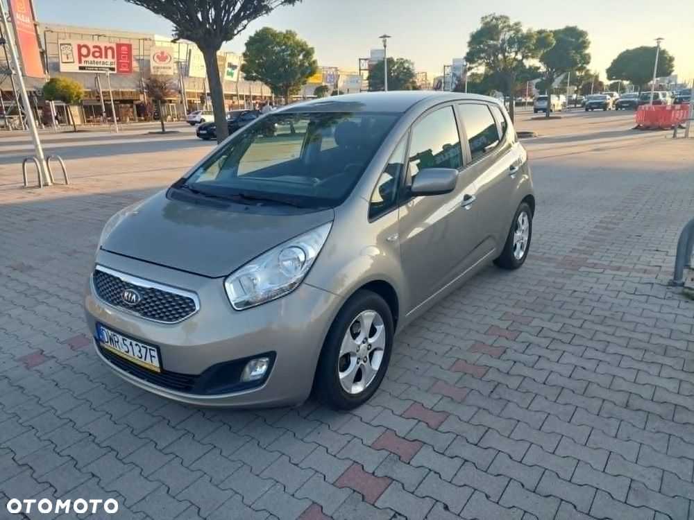 Kia Venga 1.4 CRDi L - 1