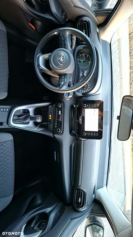 Toyota Yaris 1.5 VVT-i Comfort - 3