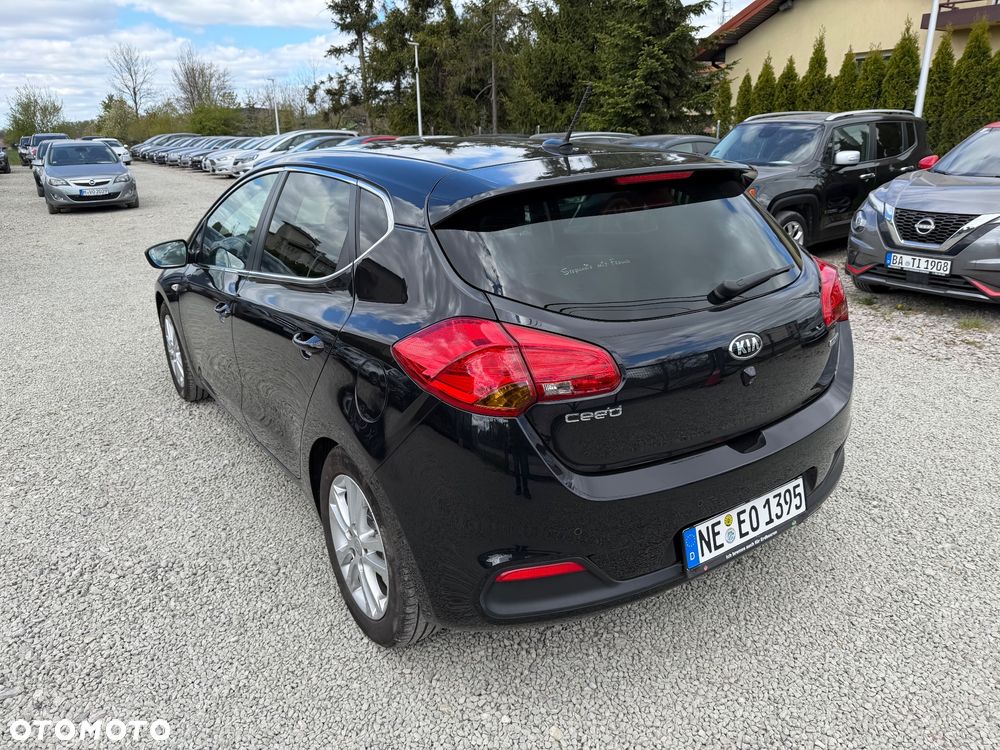 Kia Ceed 1.4 CVVT ISG Dream Team Edition - 4
