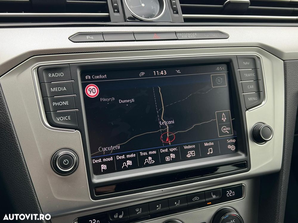 Volkswagen Passat 2.0 TDI DSG Comfortline - 22