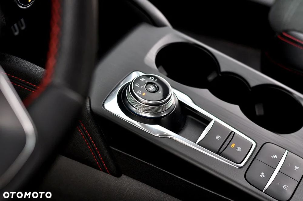 Ford Kuga 2.0 EcoBlue AWD ST-Line X - 22