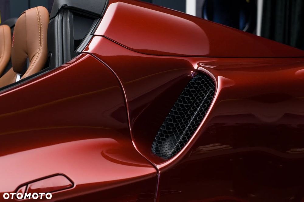 Ferrari 296 GTS - 17
