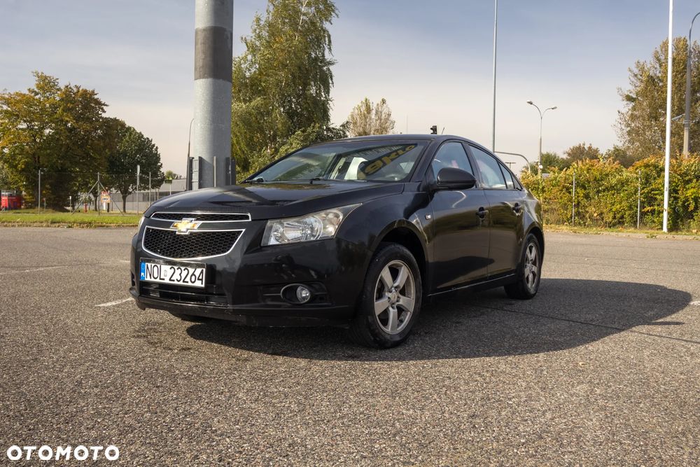 Chevrolet Cruze 1.8 LS - 2
