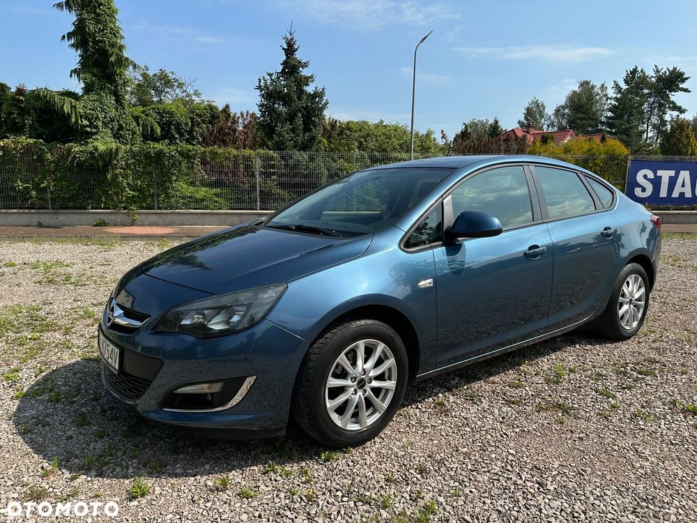 Opel Astra 1.6 Active EU6 - 2
