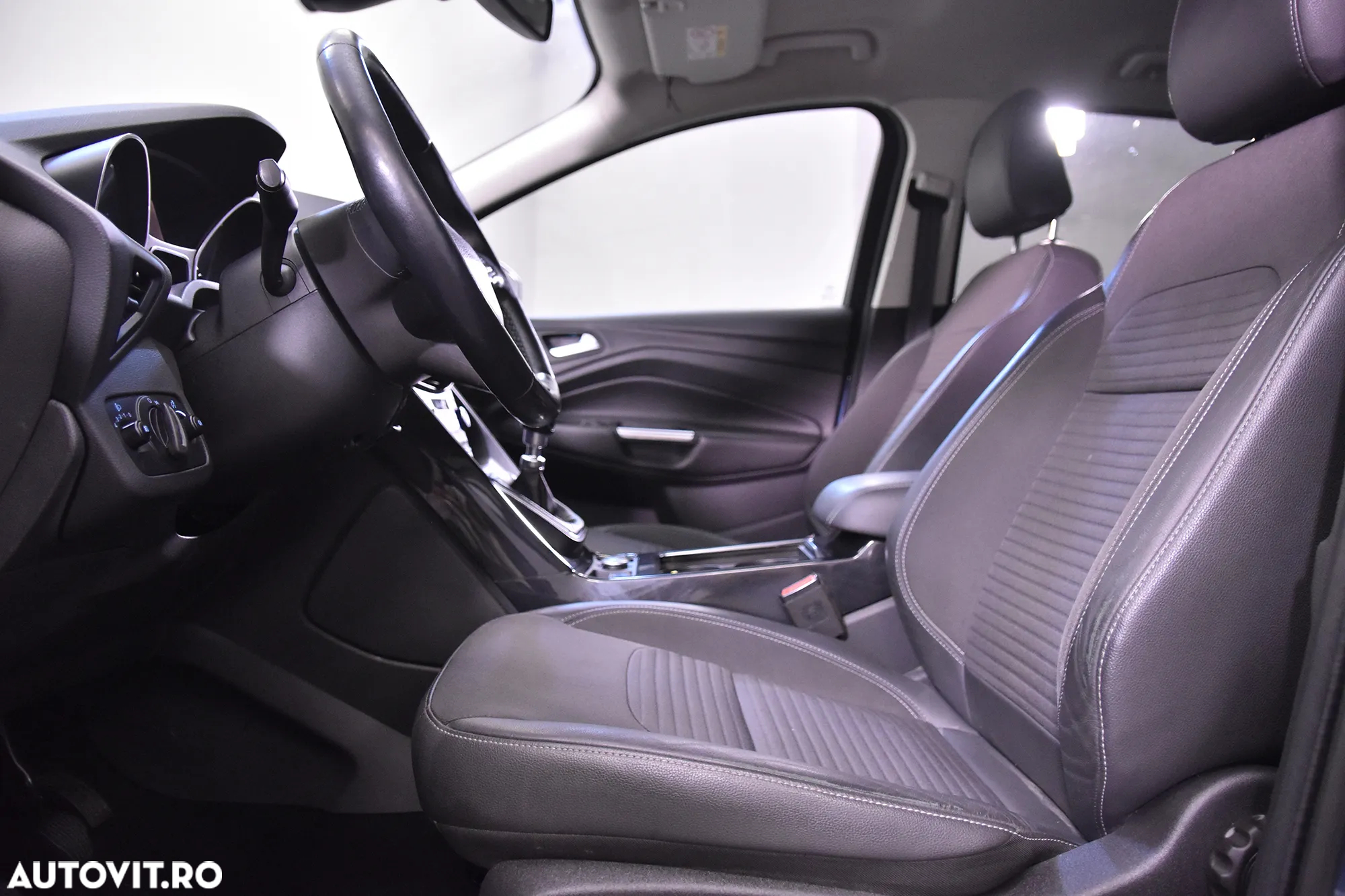 Ford Kuga - 21