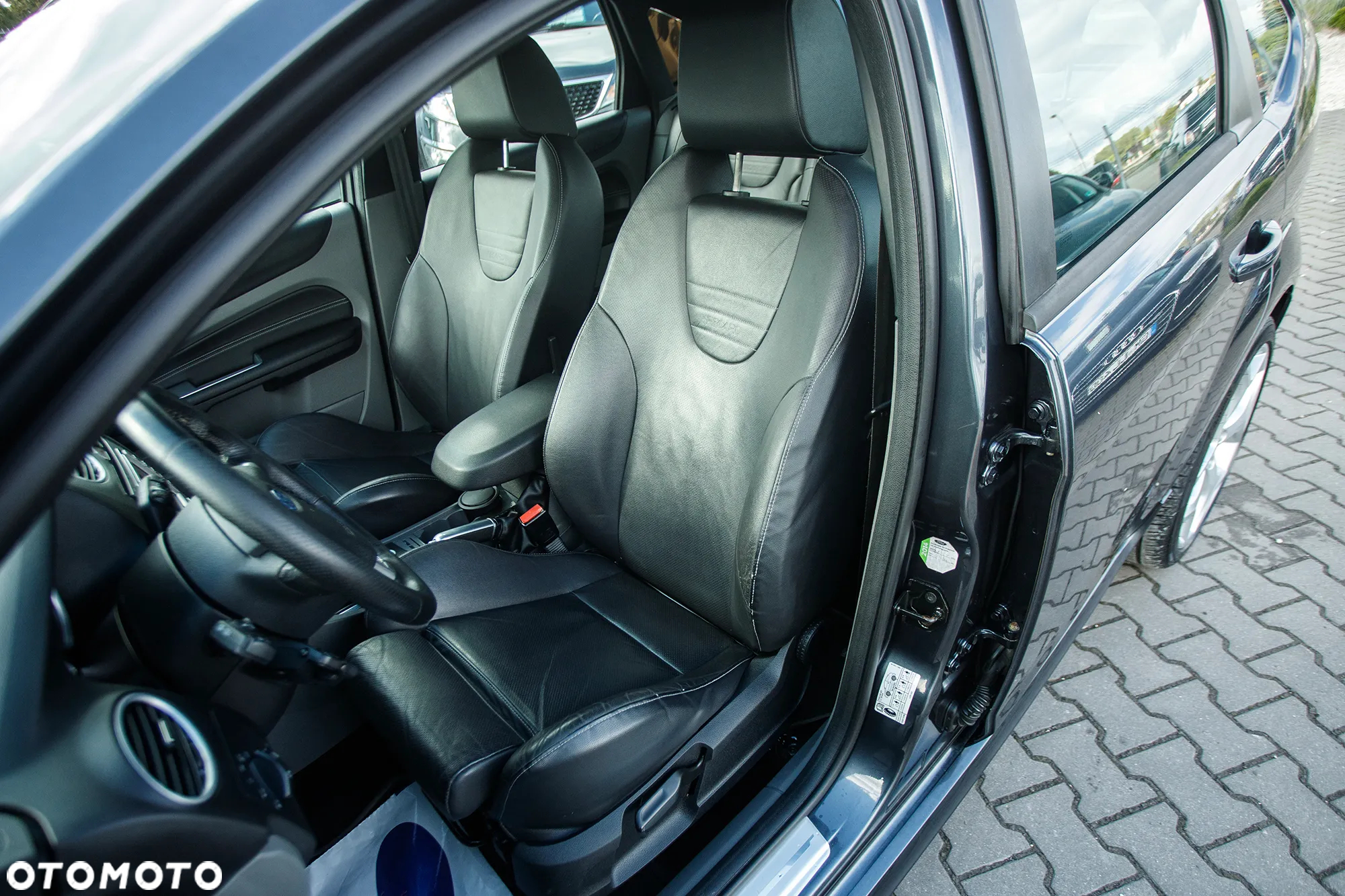 Ford Focus 2.5 ST - 16